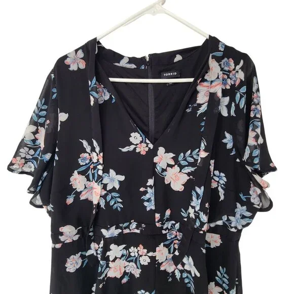 45 Torrid Women's Short Sleeve Midi Dress Black Floral Size 20 - Picture 4 of 7